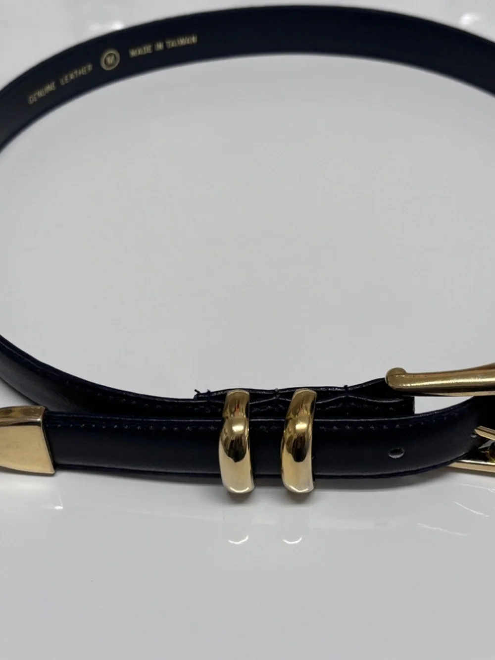 Casual Corner Belt Leather Navy Blue Goldtone Buckle & Tip Vintage - Sz Medium
